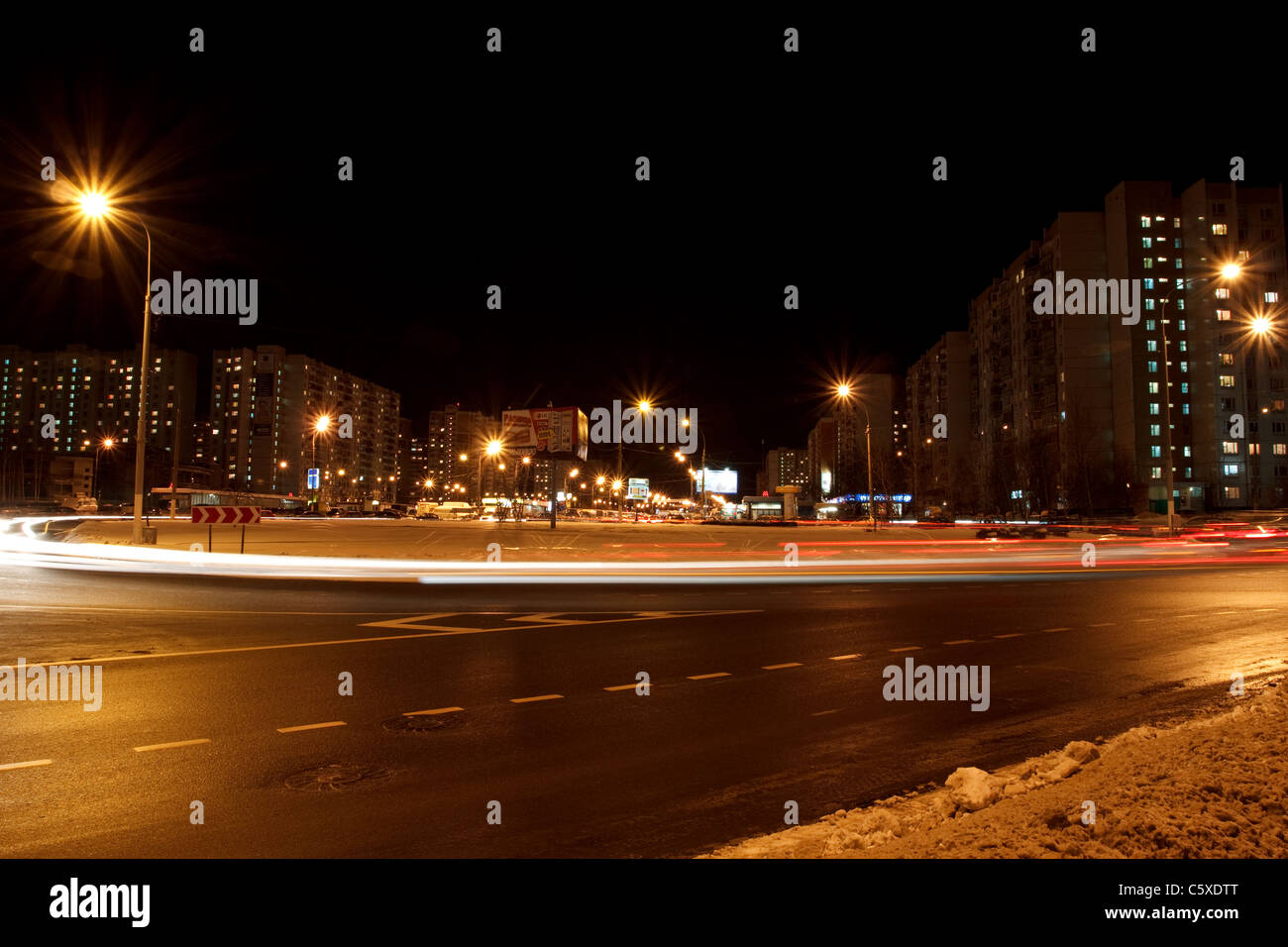 Cercle principal de Butovo nord la nuit, Moscou Russie Banque D'Images
