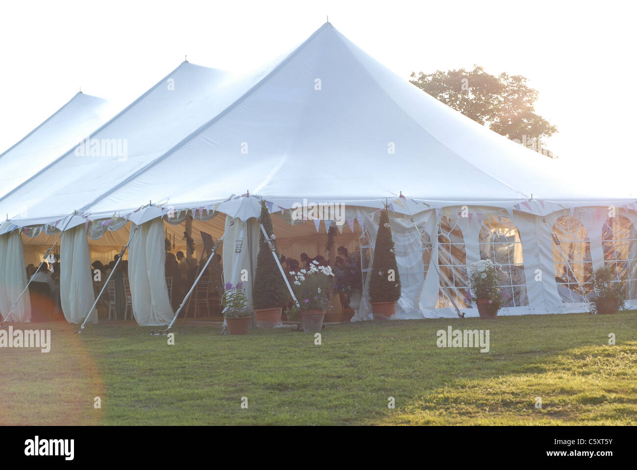 Country wedding - chapiteau Banque D'Images