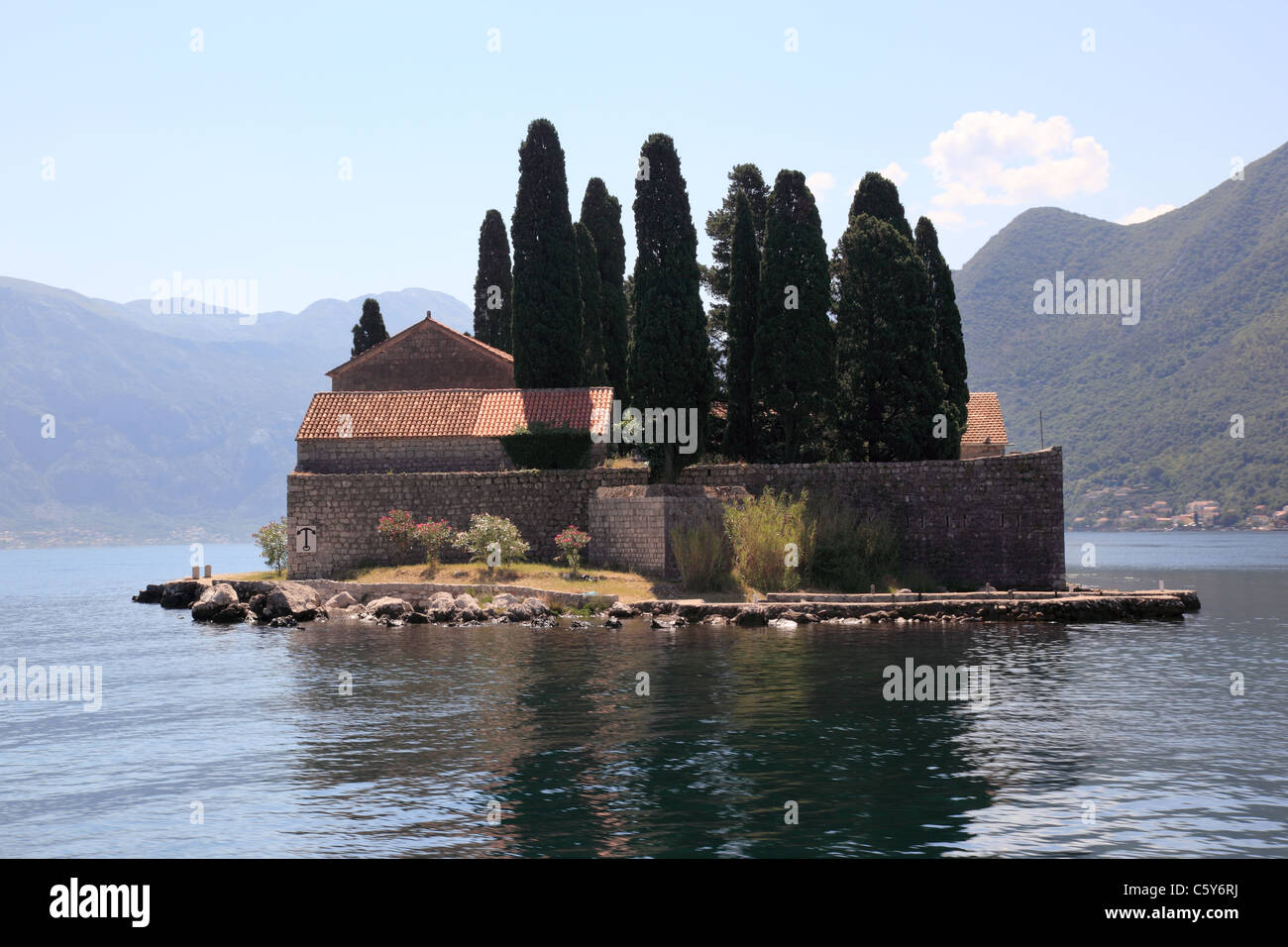 L'île St George, dans la baie de Kotor, Perast, Monténégro Banque D'Images