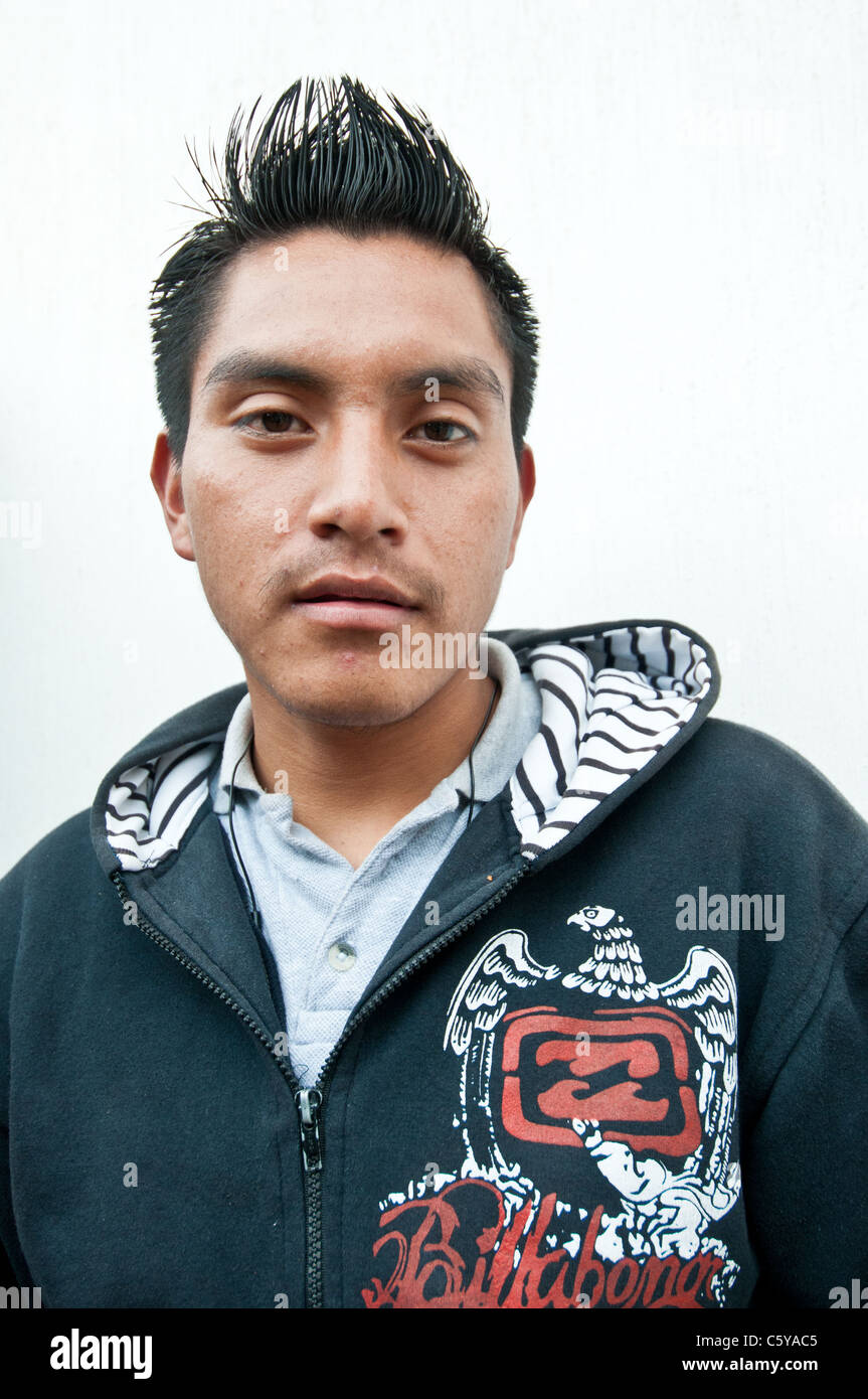 Jeune homme au Guatemala Banque D'Images