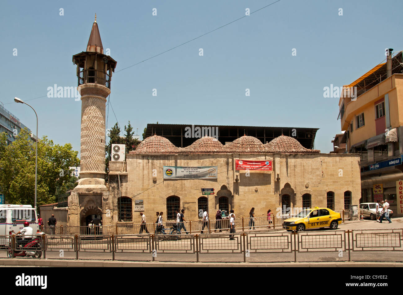 Adana TURQUIE Turkish Town City Street Mall Market Banque D'Images