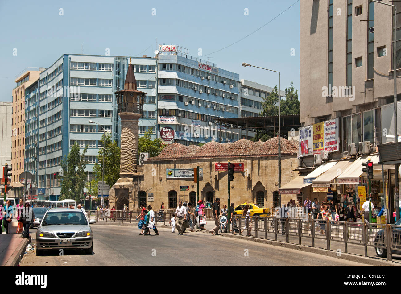 Adana TURQUIE Turkish Town City Street Mall Market Banque D'Images