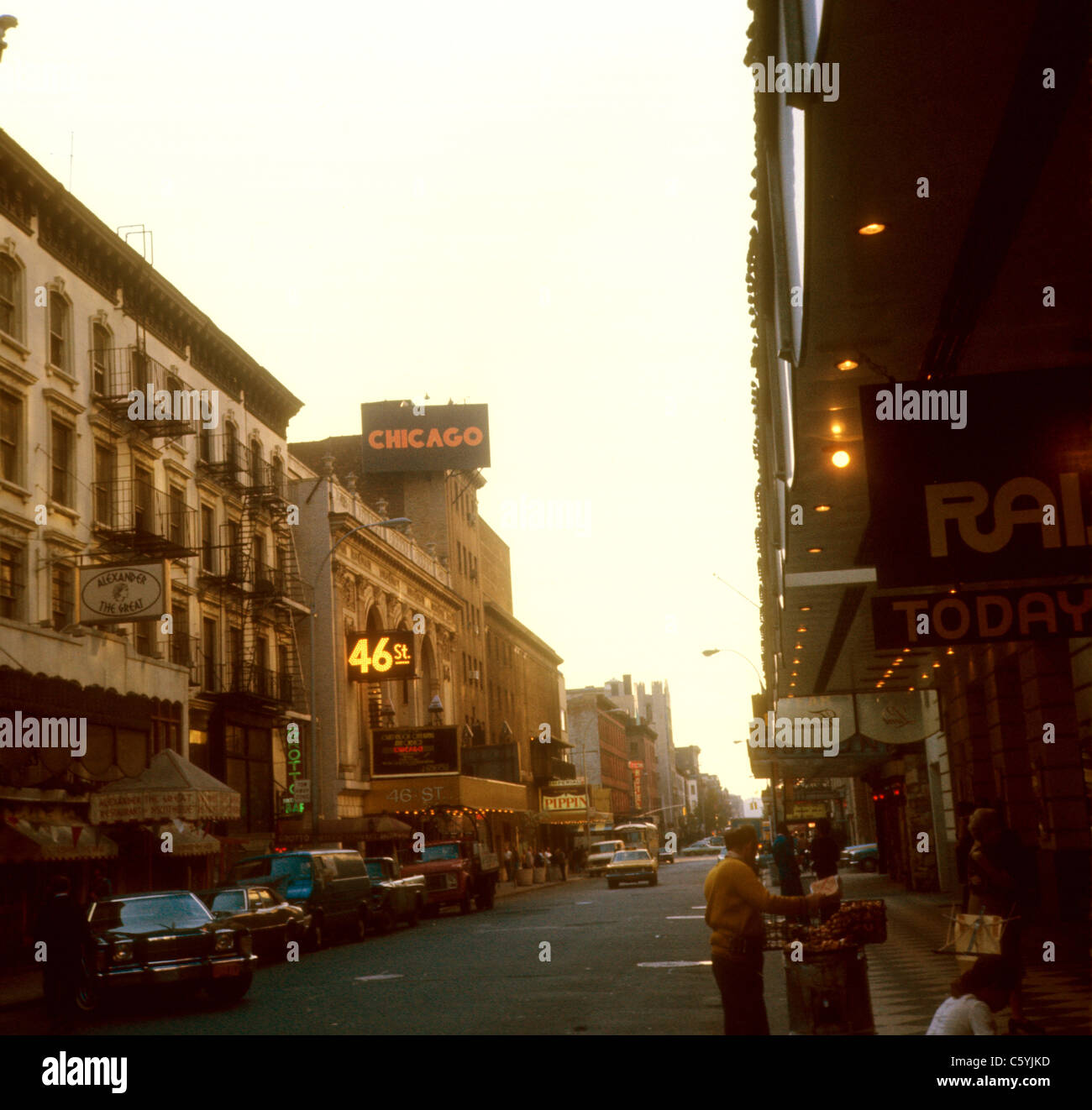 New York City Times Square Street scene 1975 ad Chicago 46e rue pippin Alexandre le Grand Broadway Banque D'Images