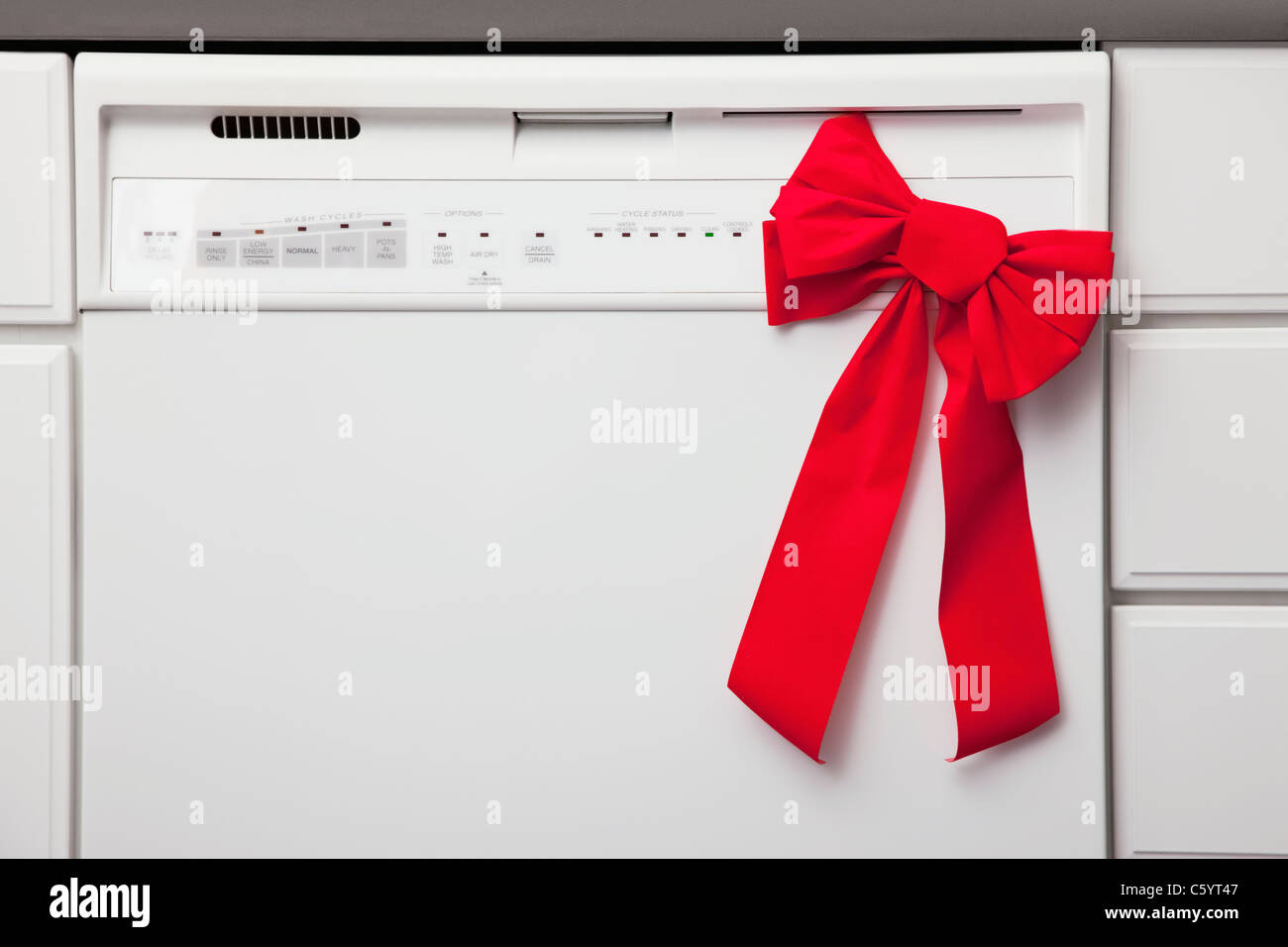 États-unis, Illinois, Metamora, lave-vaisselle cadeau de Noël avec bow  Photo Stock - Alamy