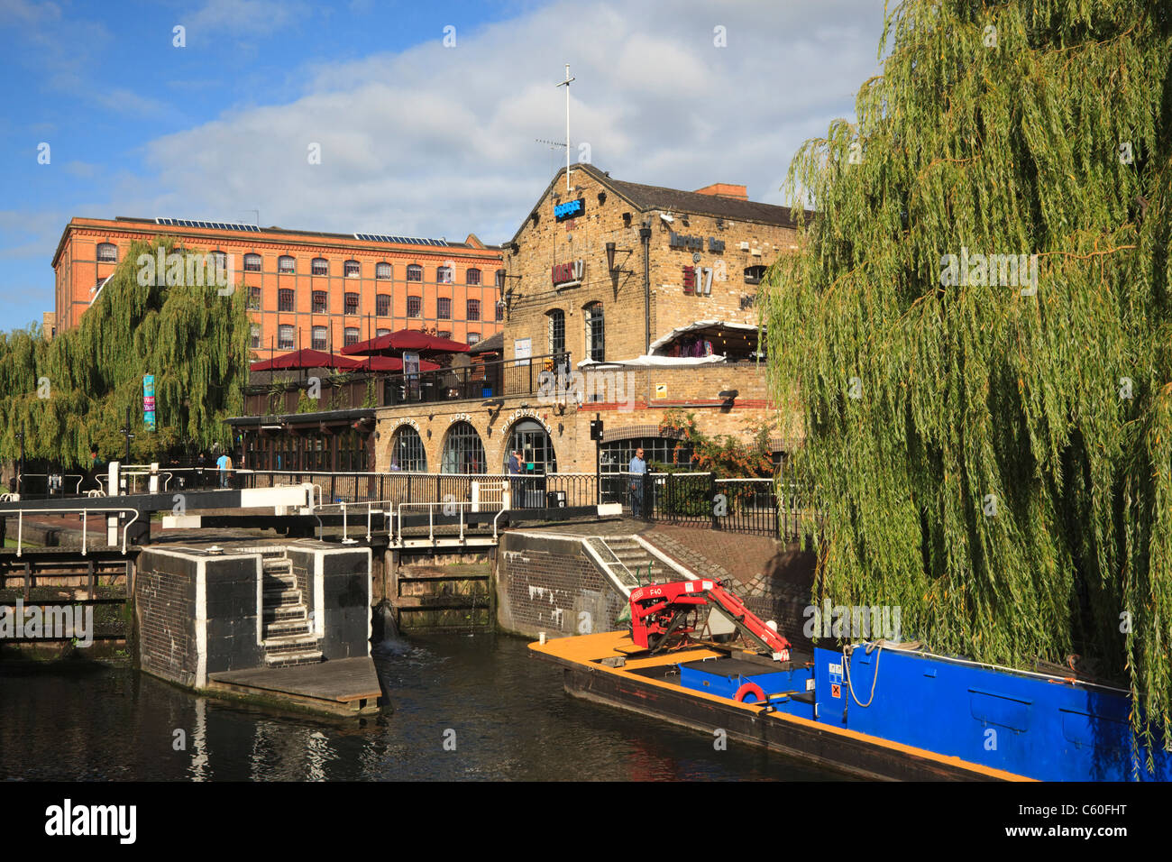 Camden Lock avec Marché de Camden, Camden Town, London Banque D'Images