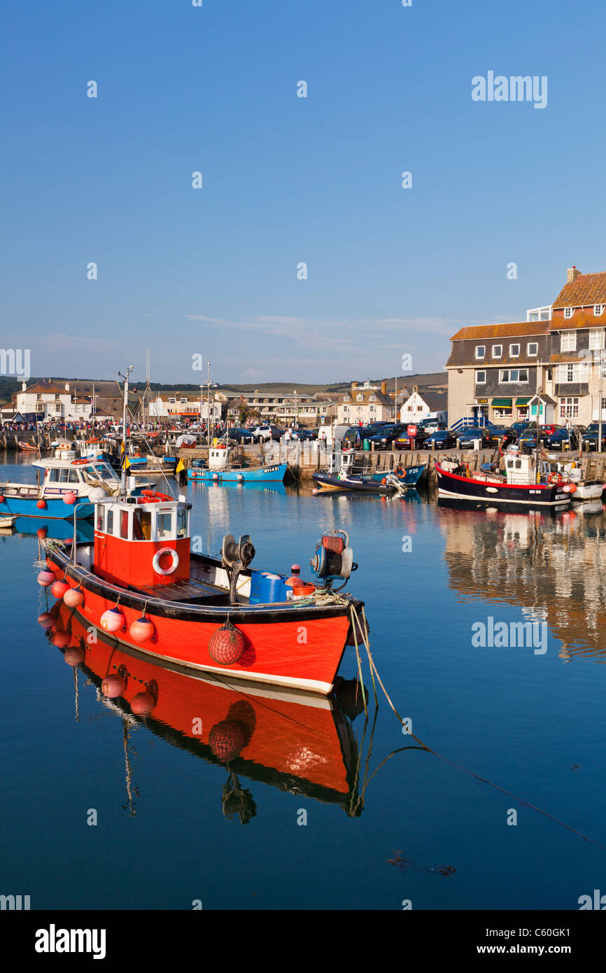 Anna et son port avec les yachts et bateaux de pêche de la côte jurassique, Dorset, England, UK, FR, EU, Europe Banque D'Images