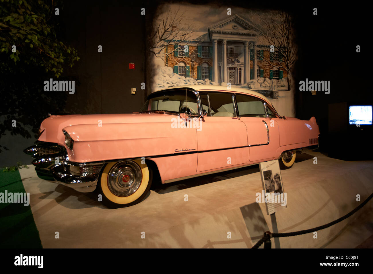 Cadillac rose elvis dans le musée à graceland Memphis Tennessee usa Banque D'Images