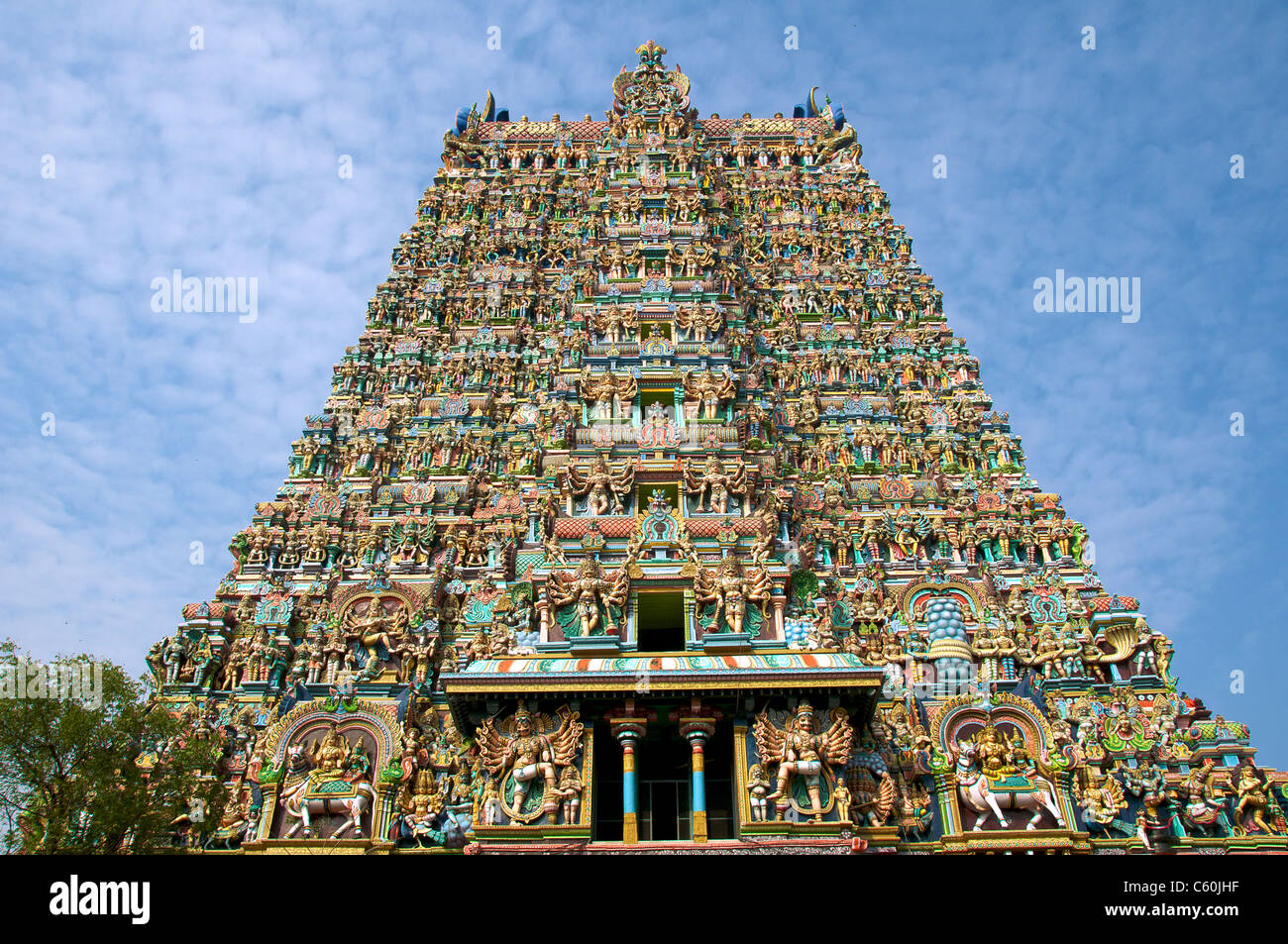 Multi colored gopuram Sri Meenakshi Temple Madurai Tamil Nadu Inde du Sud Banque D'Images