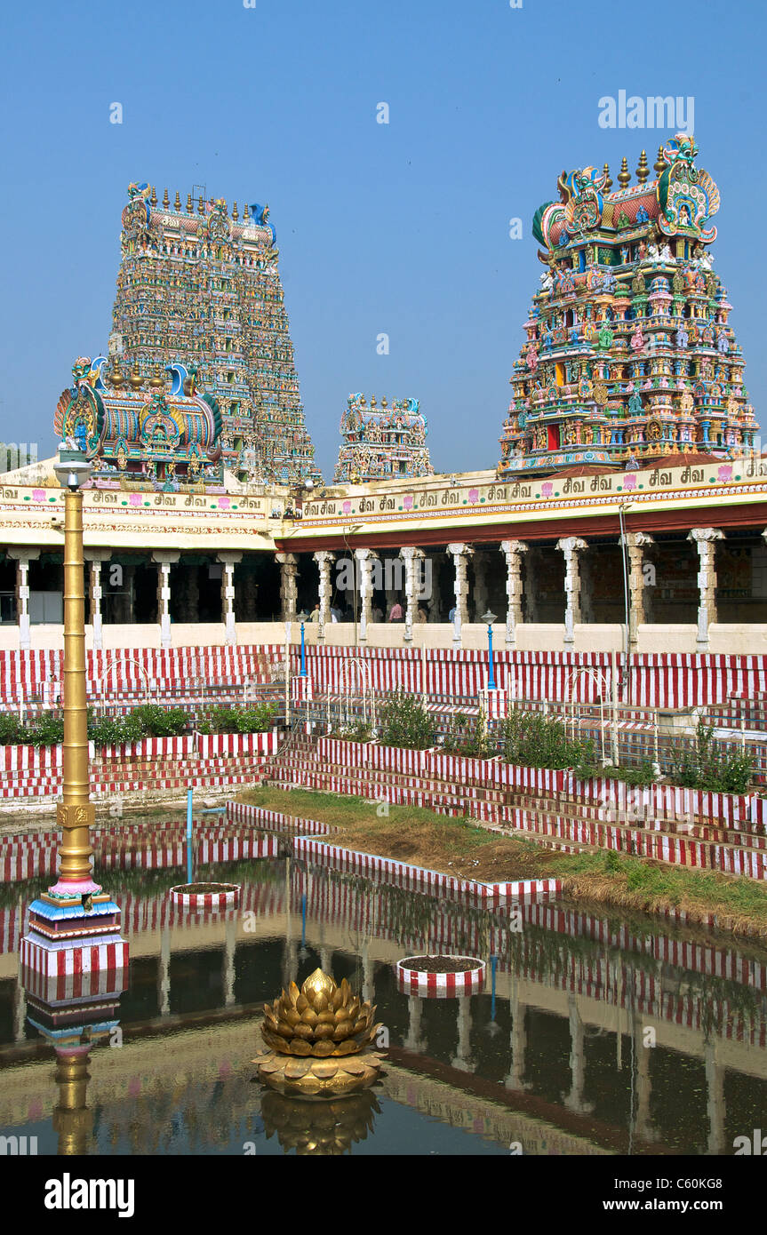 Avis de Theppakulam Sri Meenakshi Temple Madurai Tamil Nadu Inde du Sud Banque D'Images