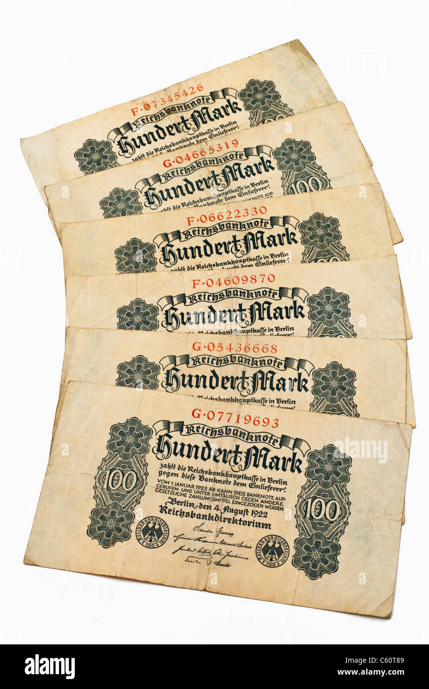 Photo de détail allemand de six projets de loi 4 août 1922 sur le montant de 100 reichsmarks Banque D'Images