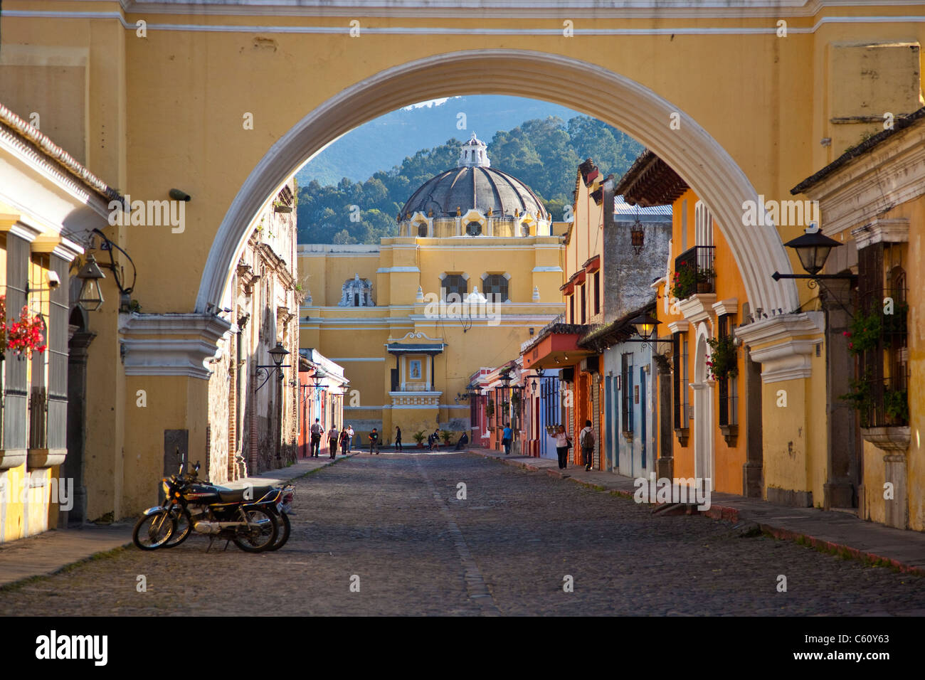 Nuestra Senora de la Merced, Arc de Santa Catalina, Calle del Arco, Antigua, Guatemala Banque D'Images