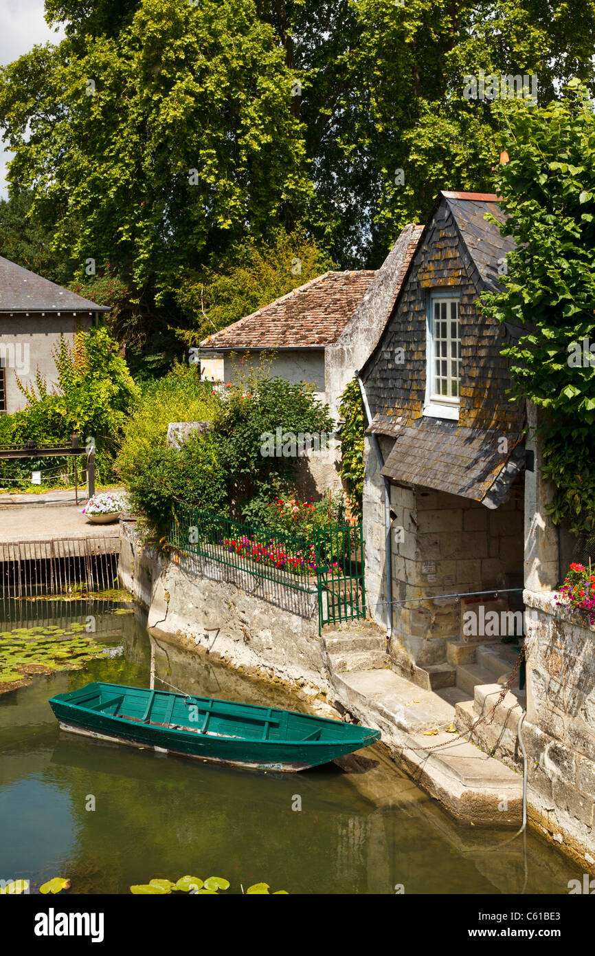 Boat House sur l'Indre à Azay le Rideau, Indre et Loire, France, Europe Banque D'Images