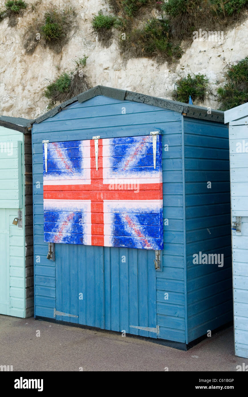 Union Jack britannique décorées beach hut, Broadstairs Kent UK 2011 HOMER SYKES Banque D'Images