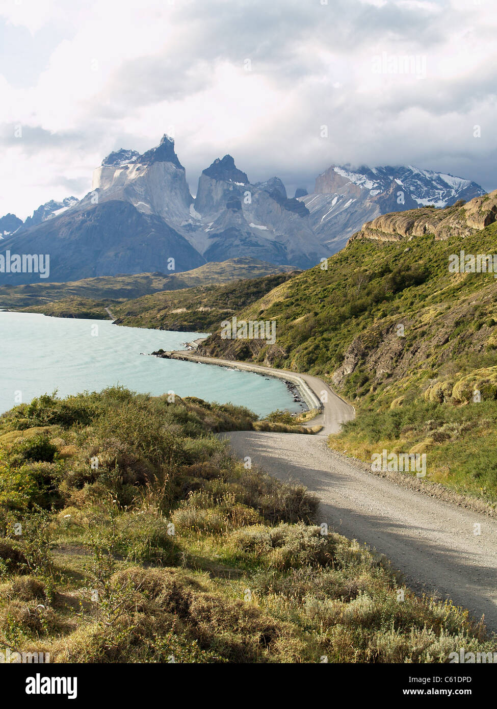 Route vers le lac Pehoe, Parque Nacional Las Torres del Paine, Chili Banque D'Images
