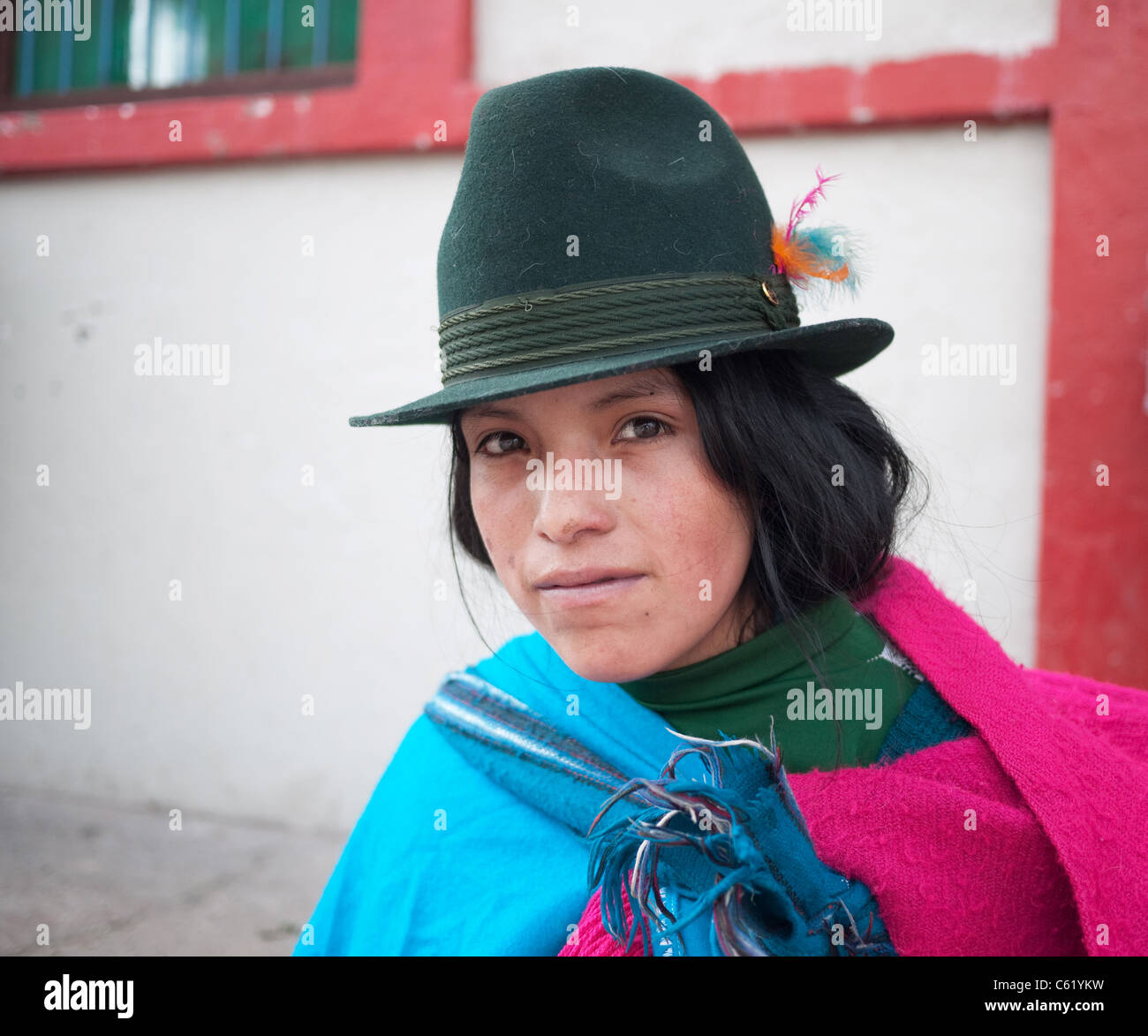Autochtones Quechua girl dans les hautes terres de l'Équateur. Banque D'Images