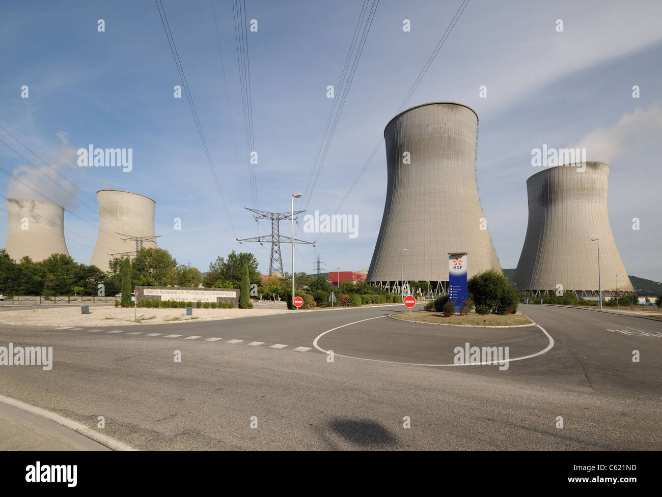 L'énergie nucléaire la centrale atomique Nucleaire Centre de Production d'electricite de Cruas Meysse Rhone Valley France Banque D'Images