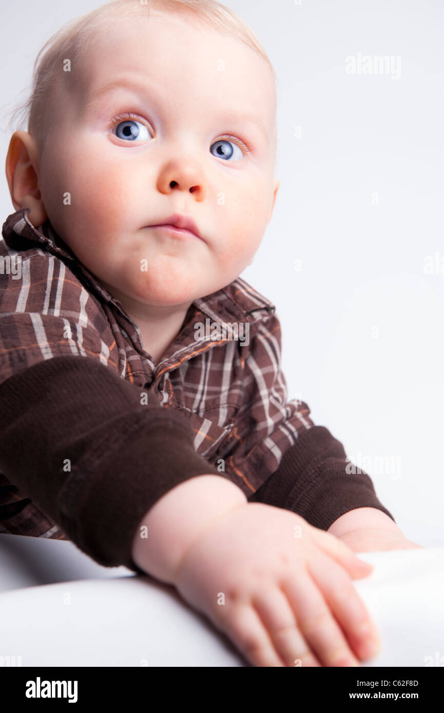 Bébé garçon de 9 mois, Banque D'Images
