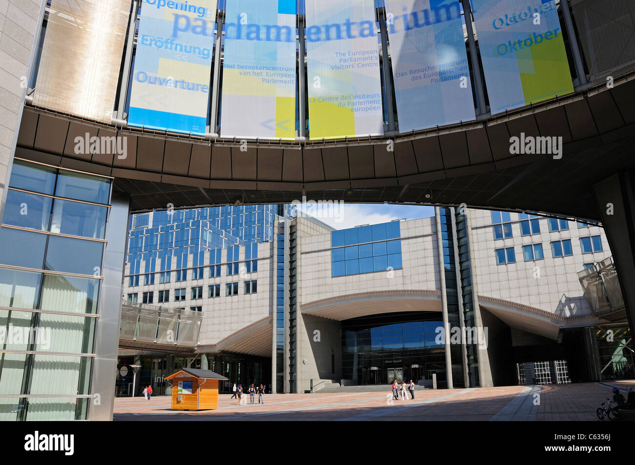 Bruxelles / Bruxelles, Belgique. Bâtiment du Parlement européen (1993) Entrée du bâtiment Altiero Spinelli Banque D'Images