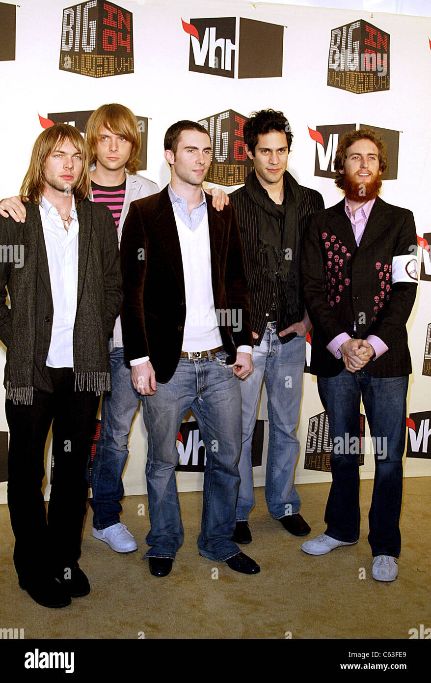 Maroon 5 au VH1 BIG IN 04 VH1 MUSIC AWARDS, Los Angeles, CA, le 1 décembre 2004. (Photo : J. Emilio Flores/Everett Collection) Banque D'Images