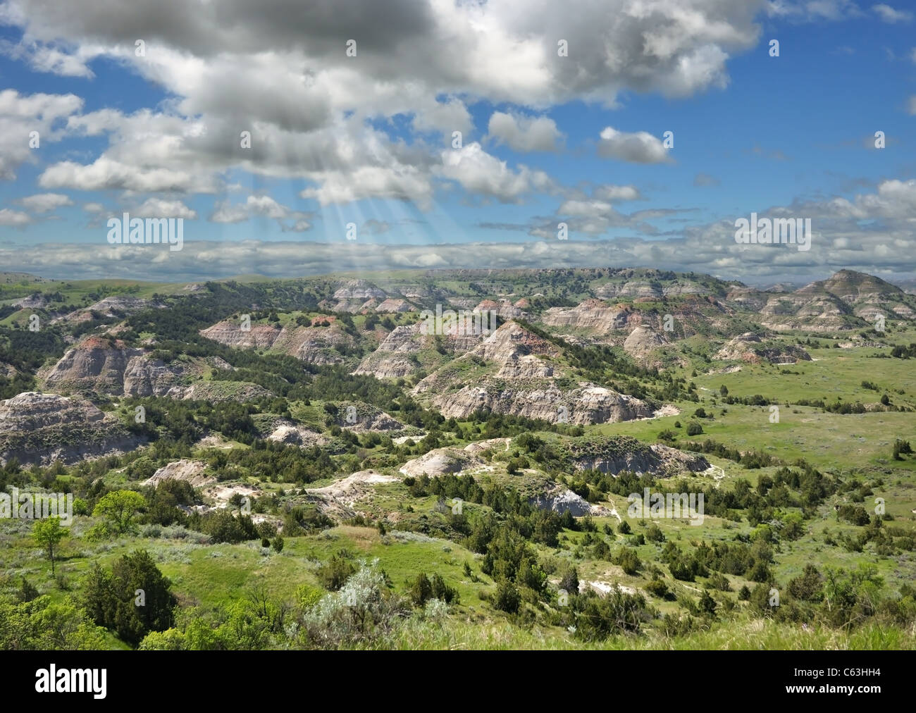 Paysage de montagne d'été peint Canyon au Dakota du Nord, USA Banque D'Images