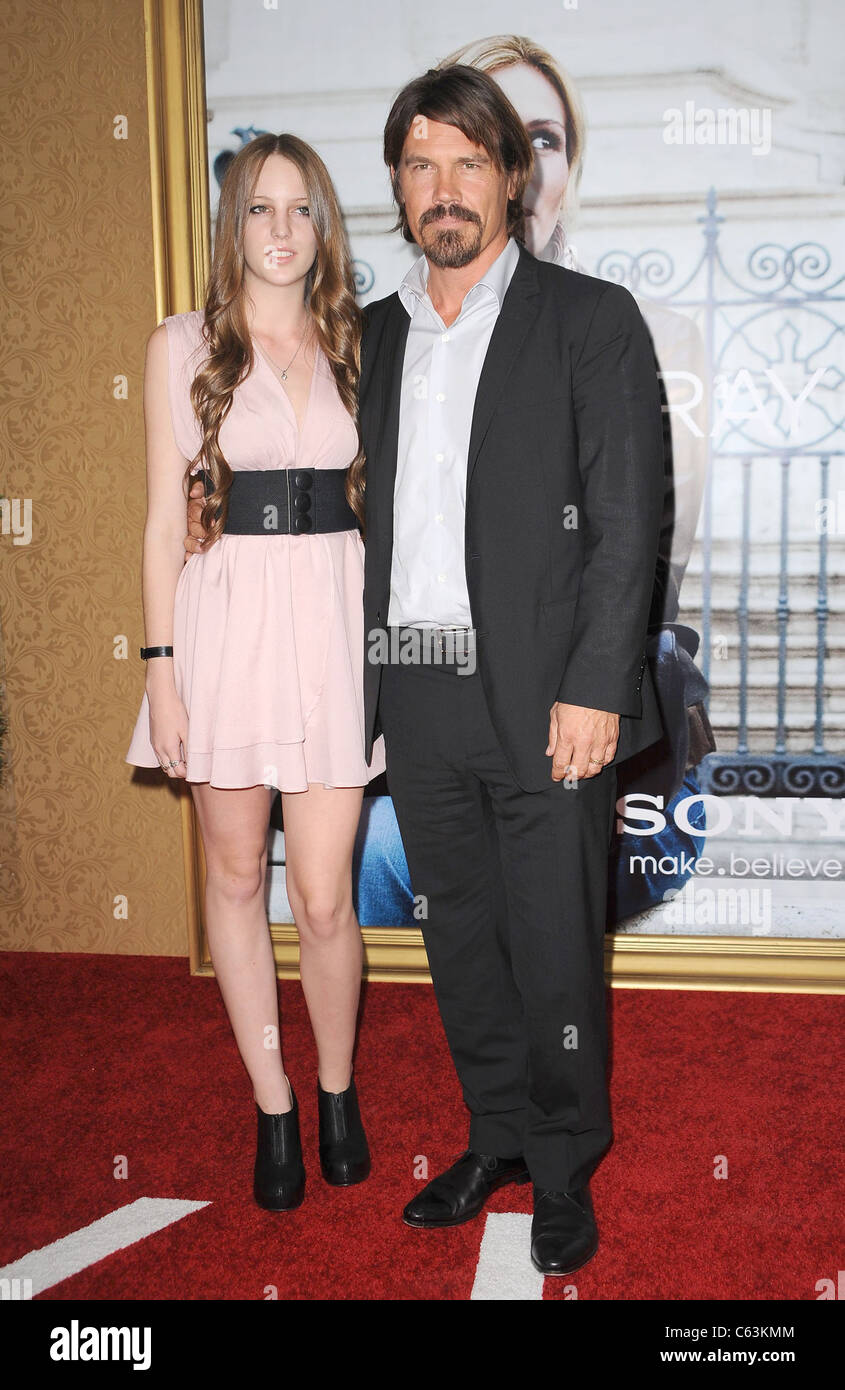 Belle-fille Eleanor Lambert, Josh Brolin aux arrivées pour manger prier l'AMOUR Premiere, le Ziegfeld Theatre, New York, NY 10 Août Banque D'Images