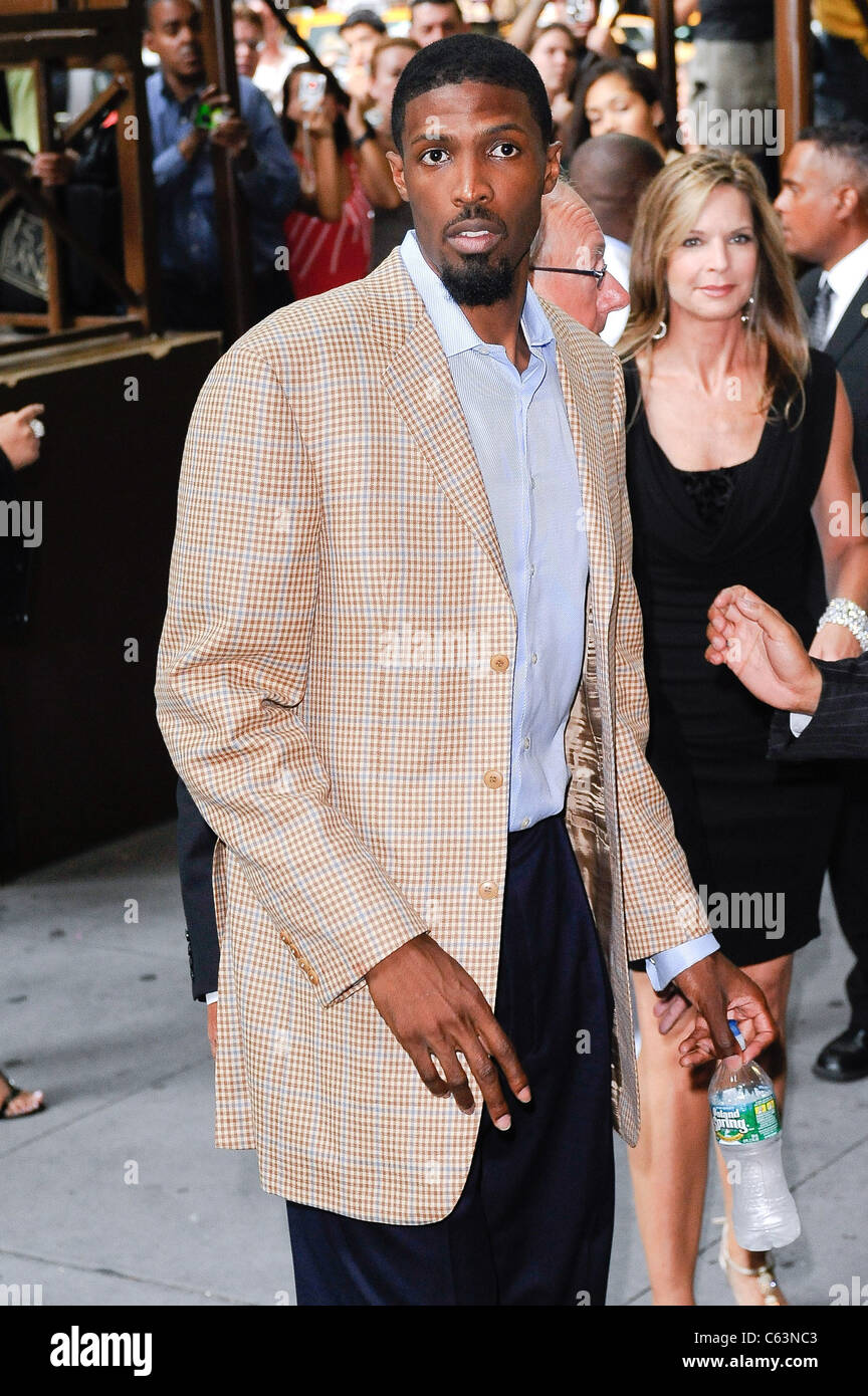 Hakim Warrick, entre la 42e Rue Cipriani dehors et environ pour la célébrité CANDIDS - Samedi, , New York, NY 10 juillet 2010. Photo par : Ray Tamarra/Everett Collection Banque D'Images