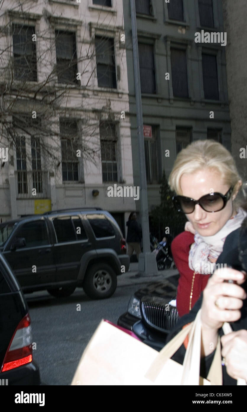 Joely Richardson arrive à Lenox Hill Hospital, à New York, où sa sœur, l'actrice Natasha Richardson, a été traité pour Banque D'Images