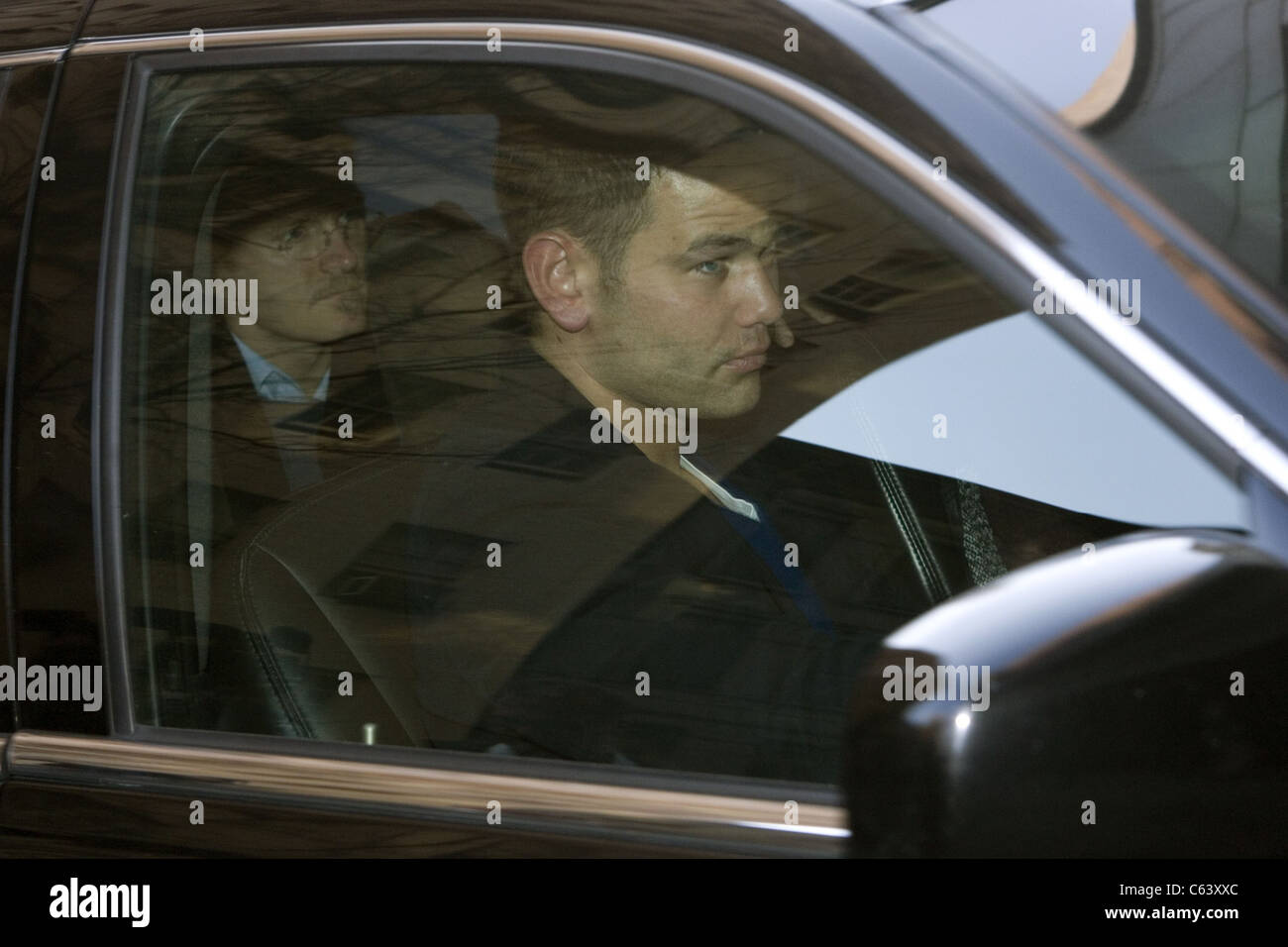 Luke Redgrave arrive à Lenox Hill Hospital, à New York, où son cousin, l'actrice Natasha Richardson, a été traité pour une blessure grave à la tête subies dans un accident de ski à Montréal, Canada. Natasha Richardson a succombé à ses blessures et a été retiré de l'appui de la vie. Elle est décédée le mercredi 18 mars 2009. Lenox Hill Hospital, de l'Upper East Side, New York City, NY Le 18 mars 2009. Photo par : Michaël Jankelowitz Ari/Everett Collection Banque D'Images