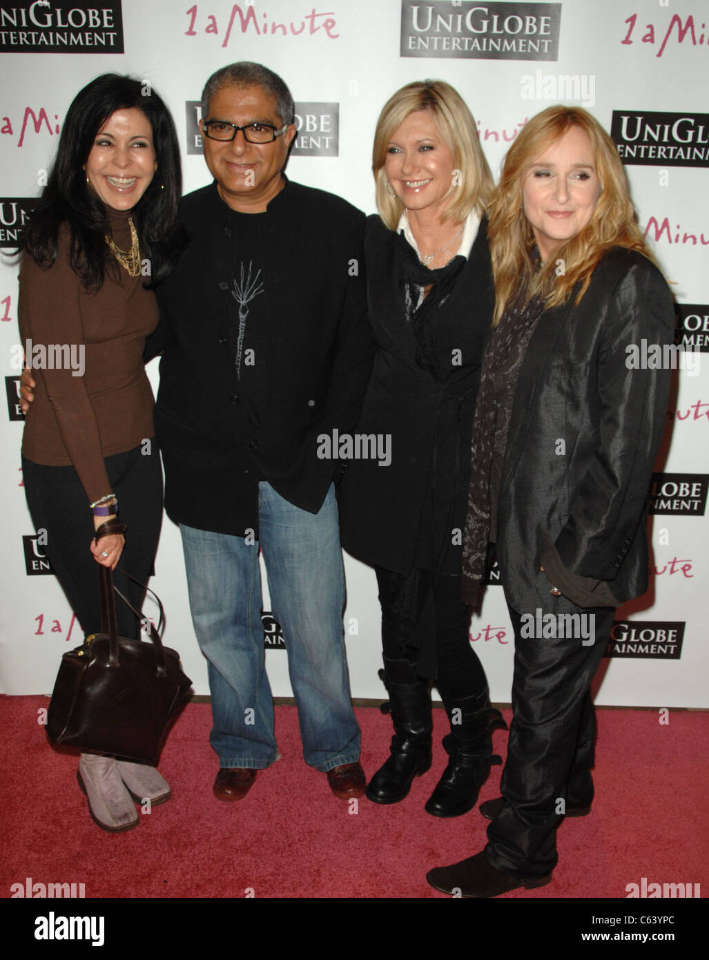 Maria Conchita Alonso, Deepak Chopra, Olivia Newton John, Melissa Etheridge aux arrivées de 1 minutes UN LIVE SOUTIEN À SUSAN G. Banque D'Images