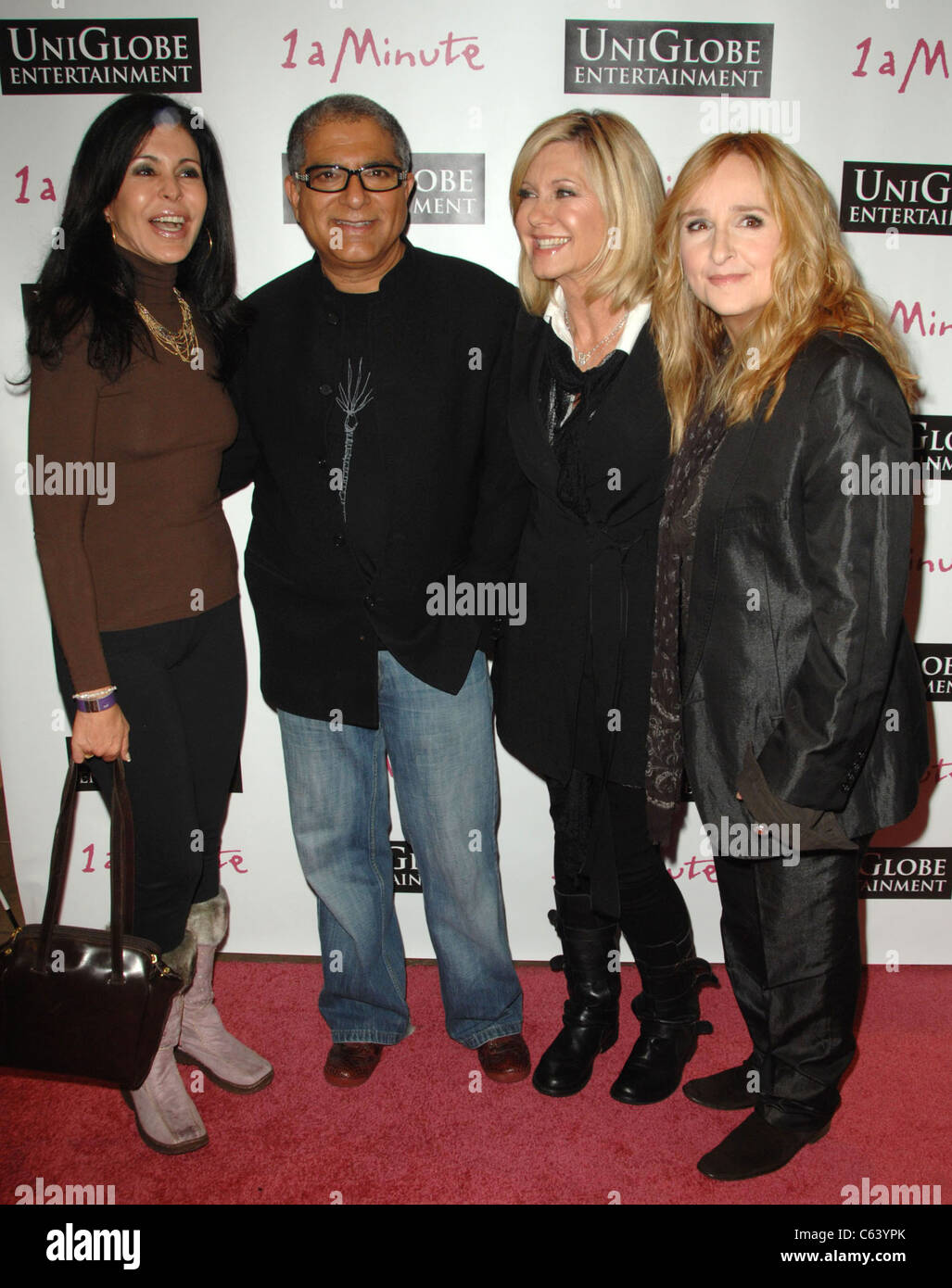 Maria Conchita Alonso, Deepak Chopra, Olivia Newton John, Melissa Etheridge aux arrivées de 1 minutes UN LIVE SOUTIEN À SUSAN G. Banque D'Images