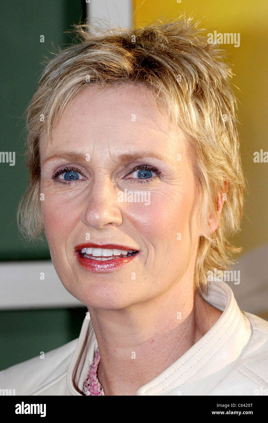 Jane Lynch aux arrivées pour les 40 ans, la première vierge Arclight Cinema, Los Angeles, CA, 11 août 2005. Photo par : John Hayes/Everett Collection Banque D'Images