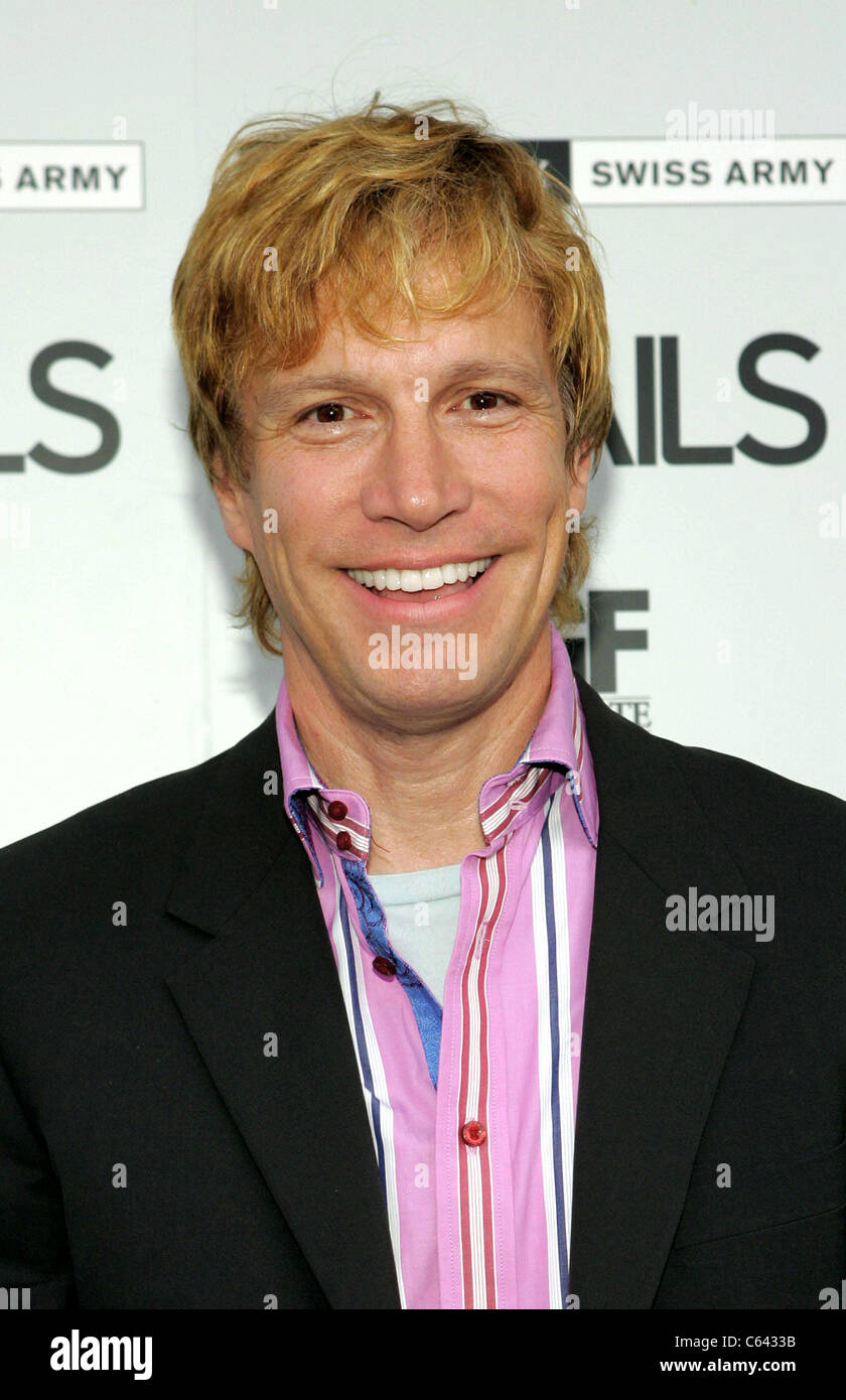 Don Roos aux arrivées de fins heureuses Premiere, Clearview Chelsea Cinema, New York, NY, le 12 juillet 2005. Photo par : Gregorio Binuya/Everett Collection Banque D'Images