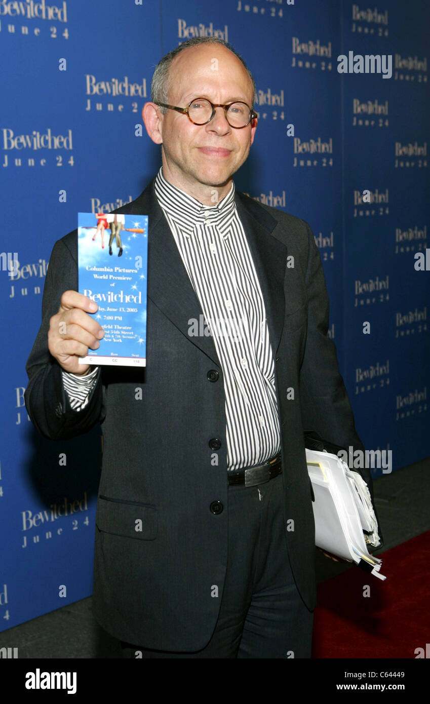 Bob Balaban aux arrivées de BEWITCHED Première Mondiale, le Ziegfeld Theatre, New York, NY, le 13 juin 2005. Photo par : Gregorio Binuya/Everett Collection Banque D'Images