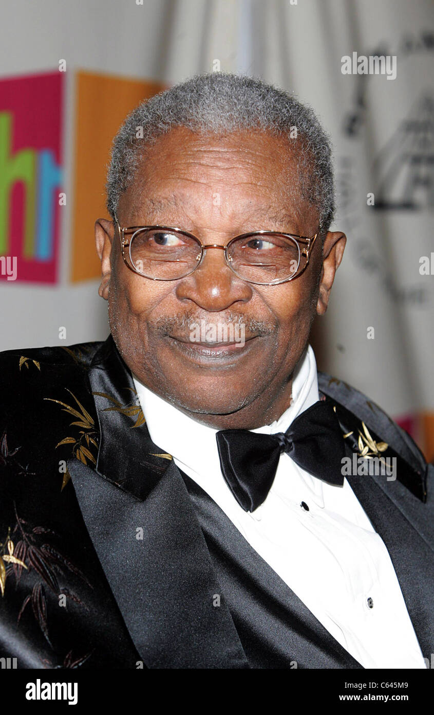 B.B. Le roi au niveau des arrivées pour 20e édition du Rock & Roll Hall of Fame de la cérémonie, l'hôtel Waldorf Astoria, New York, NY, le 14 mars 2005. Photo par : Gregorio Binuya/Everett Collection Banque D'Images