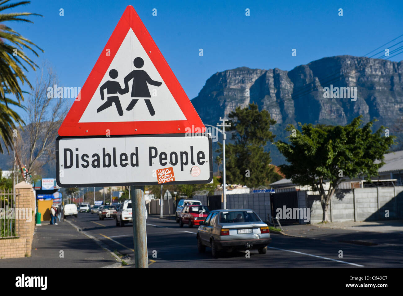 Signe de la circulation des personnes handicapées Cape Town Afrique du Sud Banque D'Images