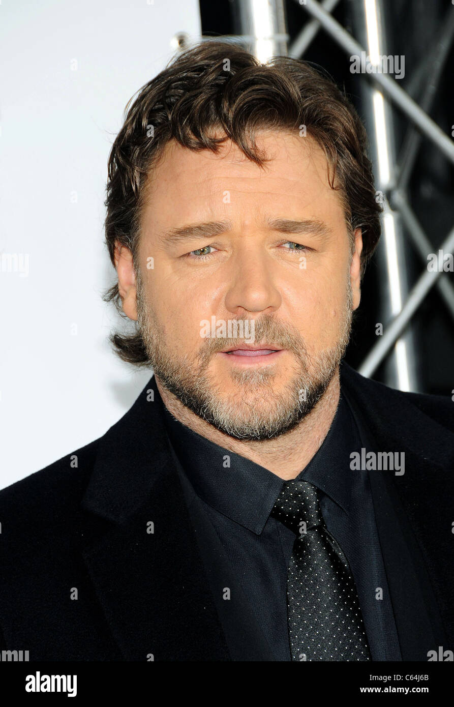 Russell Crowe au niveau des arrivées pour les trois jours Première, Le Ziegfeld Theatre, New York, NY Le 9 novembre 2010. Photo par : Desiree Navarro/Everett Collection Banque D'Images