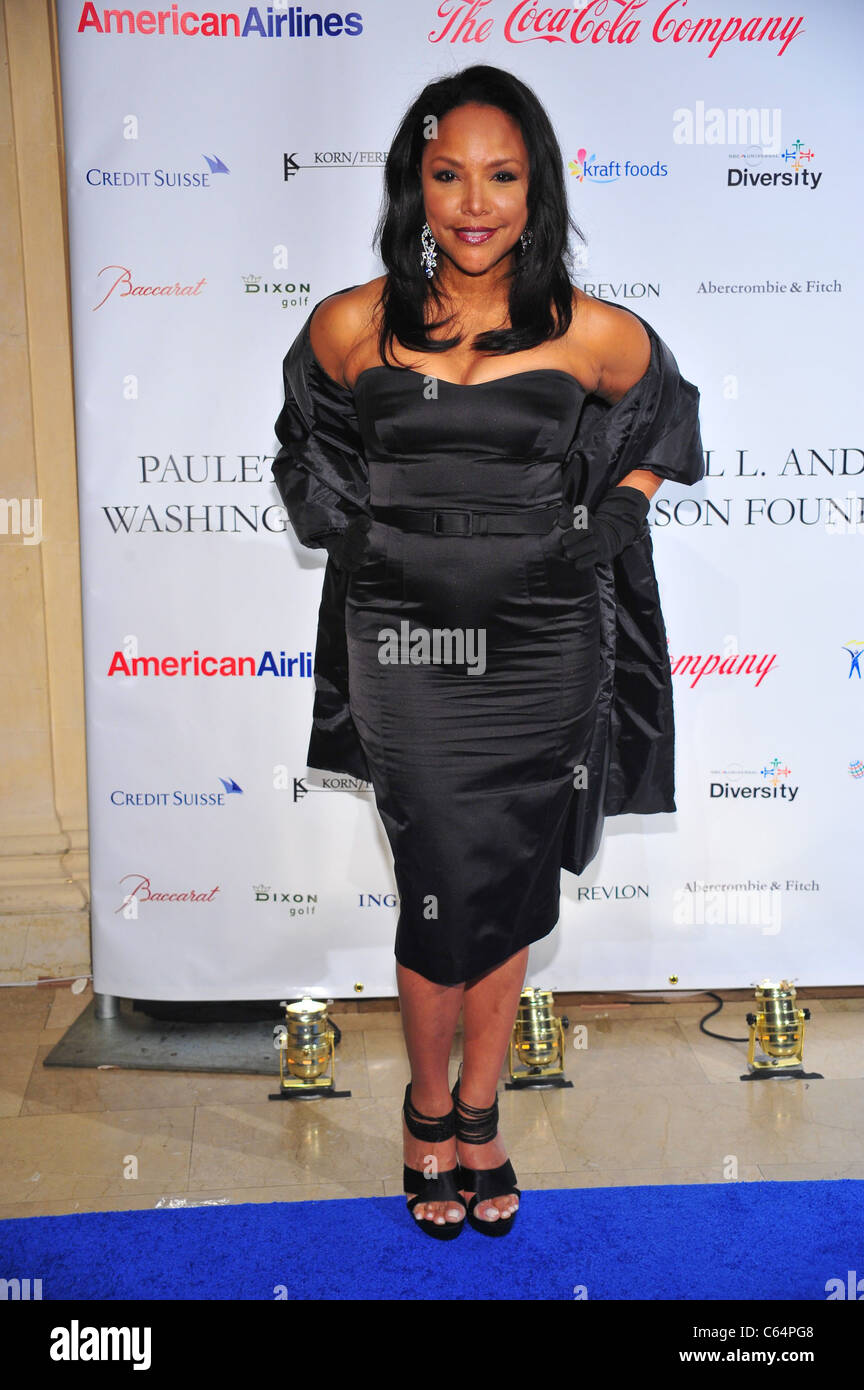 Lynn Whitfield aux arrivées de Gala bleu pour Spelman College, l'hôtel Plaza, New York, NY Le 4 octobre 2010. Photo par : Gregorio T. Binuya/Everett Collection Banque D'Images