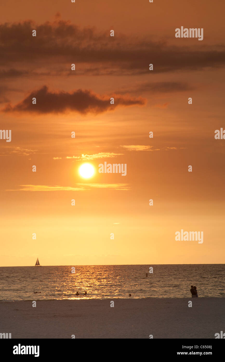 Coucher du soleil à Clearwater Beach, FL Banque D'Images