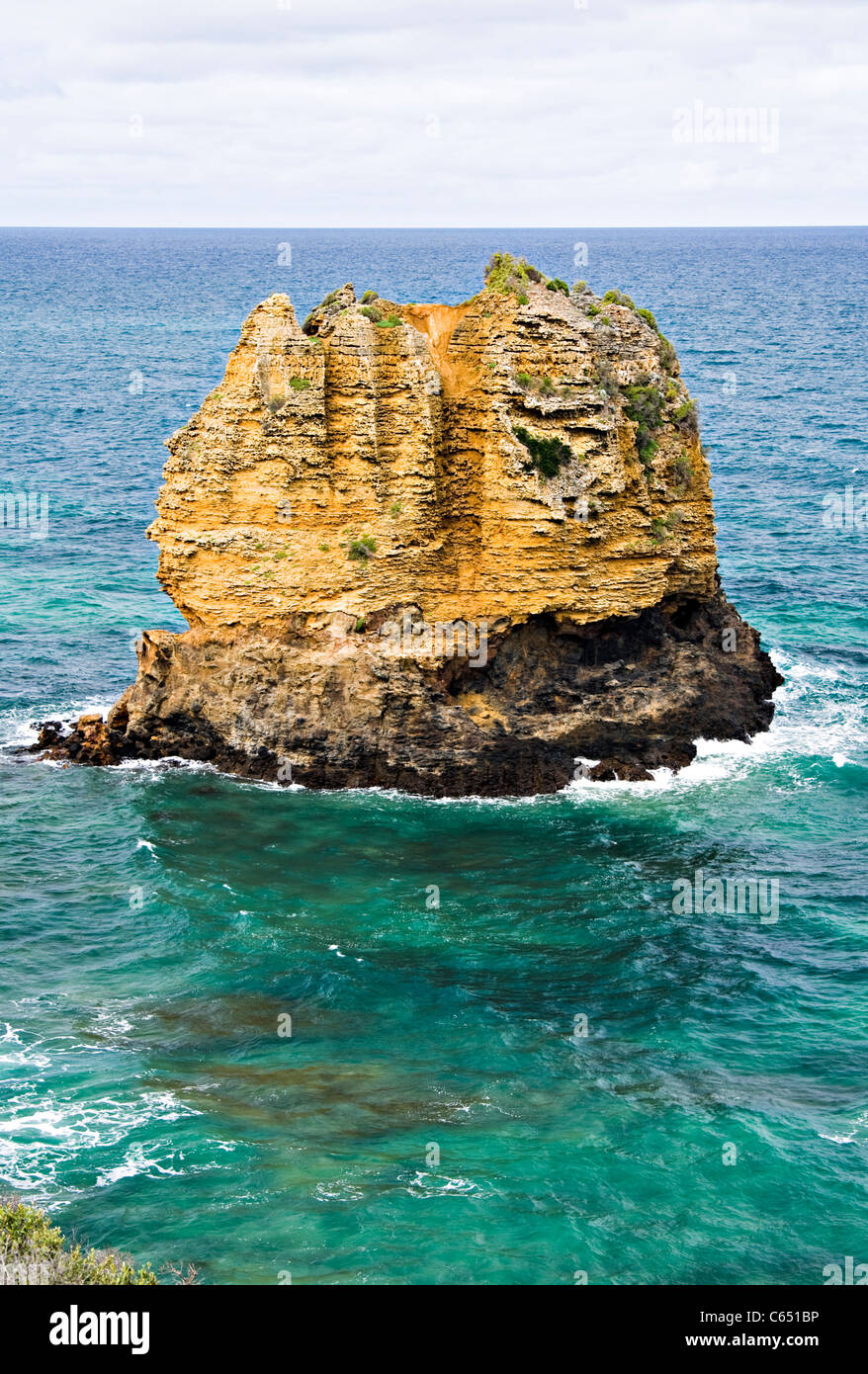 Eagle Rock Off Point de division Great Ocean Road dans le sud de l'océan à Aireys Inlet Victoria Australie Banque D'Images