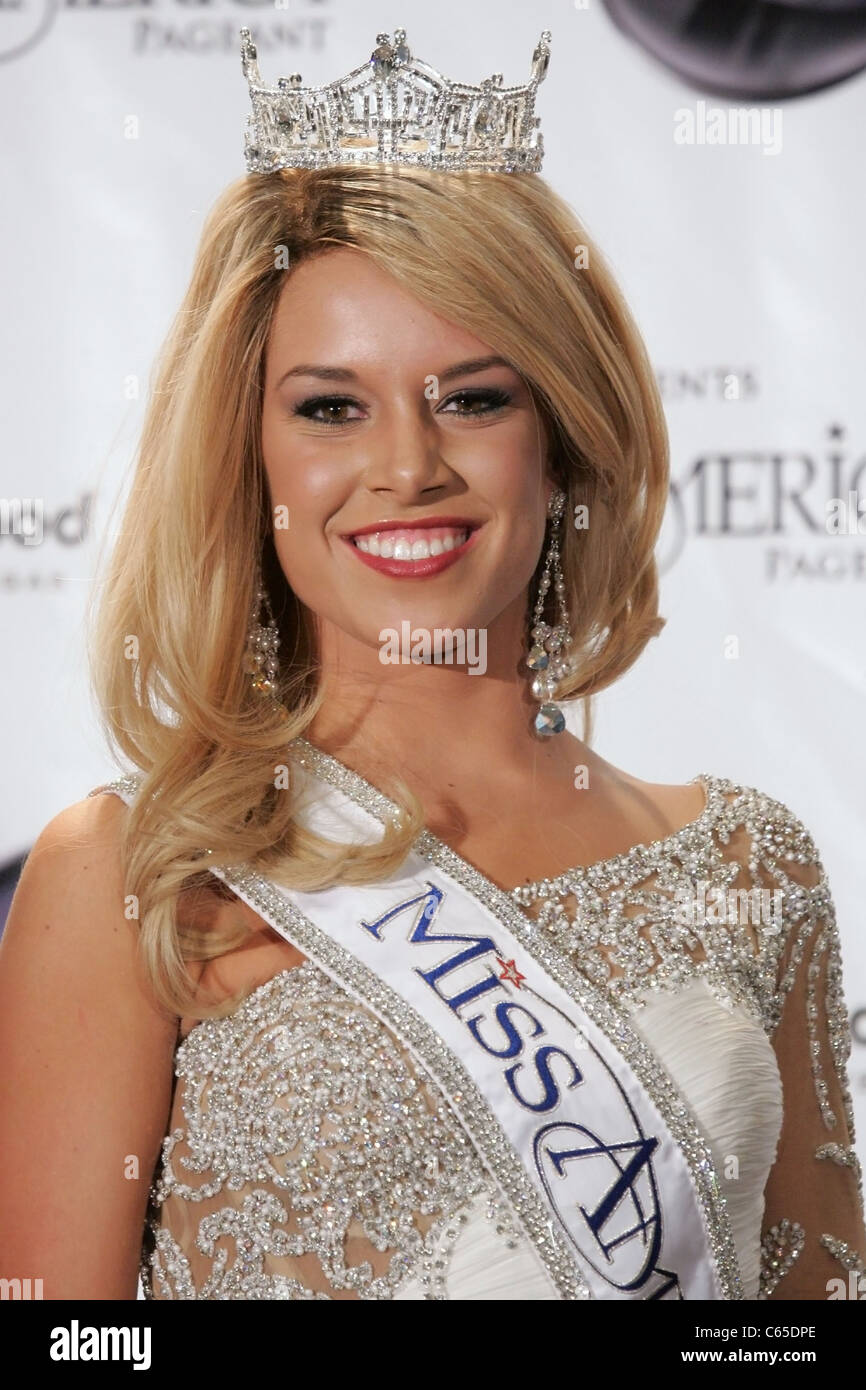 Miss America 2011, Teresa Scanlan a été enregistrée pour 2011 Miss America Pageant, Planet Hollywood Resort and Casino, Las Vegas, NV le 15 janvier 2011. Photo par : James Atoa/Everett Collection Banque D'Images