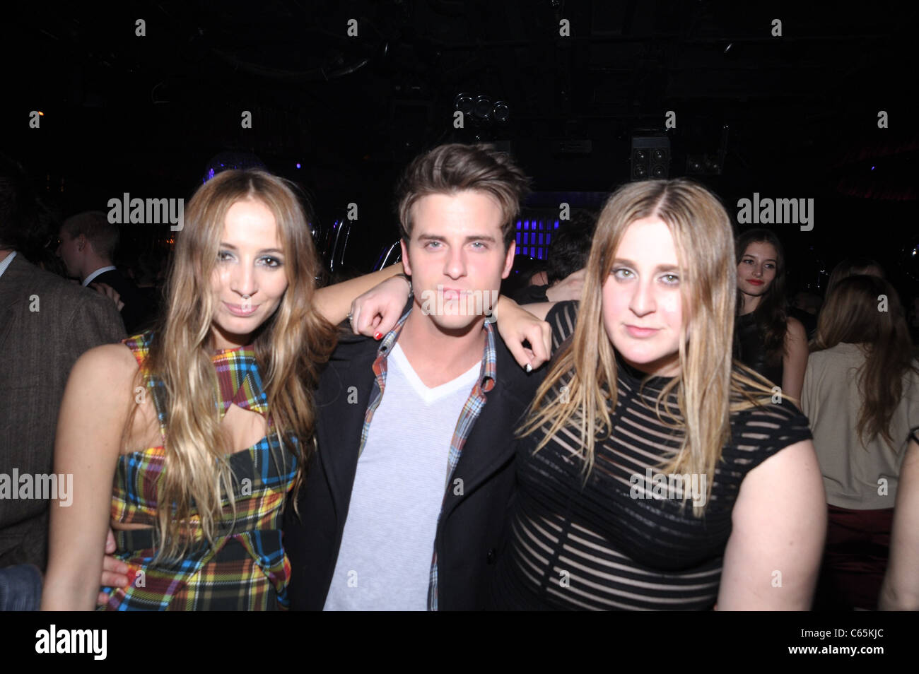 DJ Harley Viera-Newton ,Jared Followill, DJ Cassie Coane présents pour EXCLUSIF ! ! ! Harley Viera-Newton et Cassie Coane 23e anniversaire Party, LAVO nightclub, New York, NY 16 février 2011. Photo par : Rob riche/Everett Collection Banque D'Images