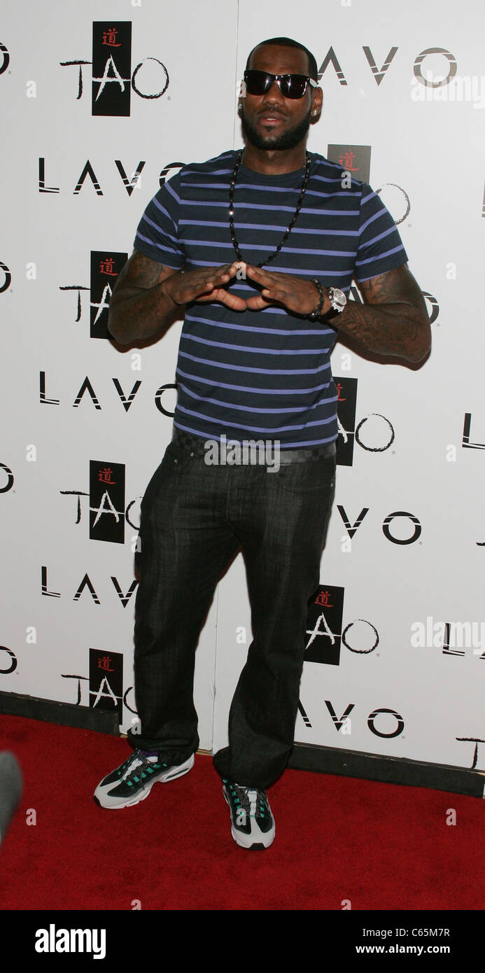 LeBron James présents pour LeBron James héberge chez LAVO, le Palazzo Resort Hotel Casino, Las Vegas, NV le 23 juillet 2010. Photo par : James Atoa/Everett Collection Banque D'Images