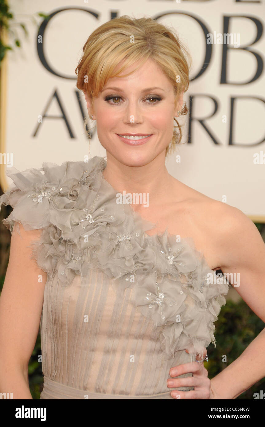 Julie Bowen aux arrivées pour la Hollywood Foreign Press Association 68e Golden Globes Awards annuels - Arrivées, Beverly Hilton Banque D'Images
