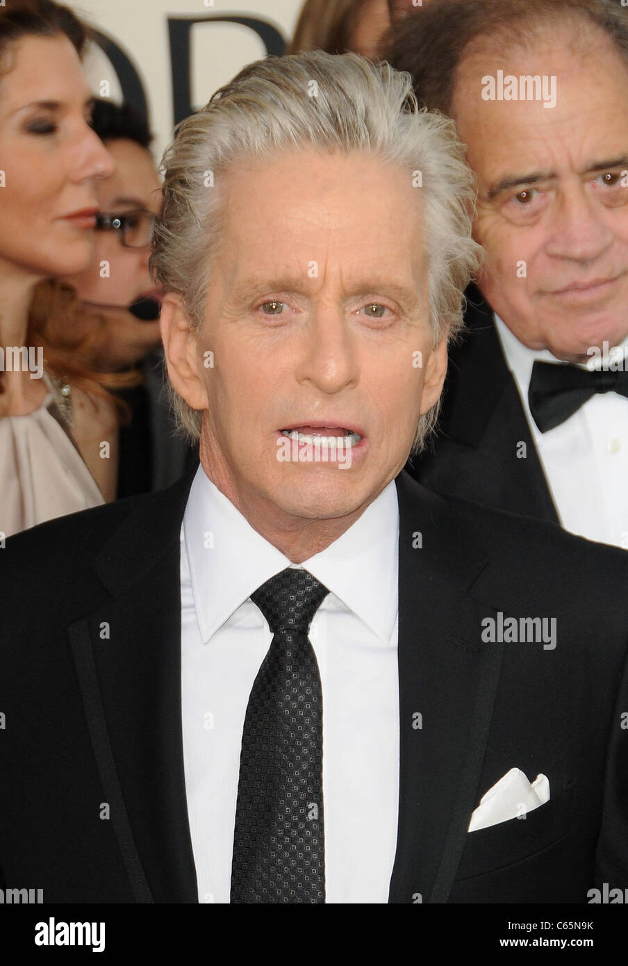 Michael Douglas, arrivés pour la Hollywood Foreign Press Association 68e Golden Globes Awards annuels - Arrivées, Beverly Hilton Hotel, Los Angeles, CA, 16 janvier 2011. Photo par : Dee Cercone/Everett Collection Banque D'Images