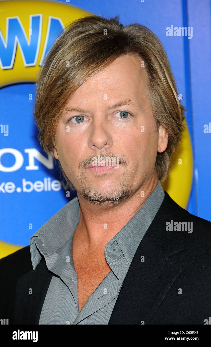 David Spade aux arrivées pour grandes personnes Premiere, le Ziegfeld Theatre, New York, NY Le 23 juin 2010. Photo par : Desiree Navarro/Everett Collection Banque D'Images