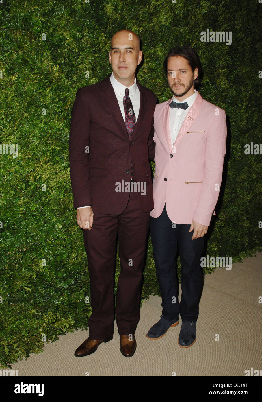 Oliver Helden, Paul Marlow aux arrivées de CFDA Vogue fashion Fund Award Gala, Skylight Studios, New York, NY 15 Novembre, 2010. Photo par : William D. Bird/Everett Collection Banque D'Images
