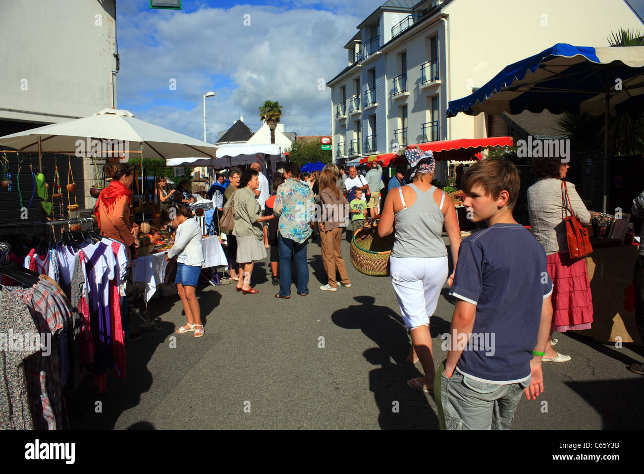 Marché à la place d'Eglise, Larmor-Baden, Morbihan, Bretagne, France Banque D'Images