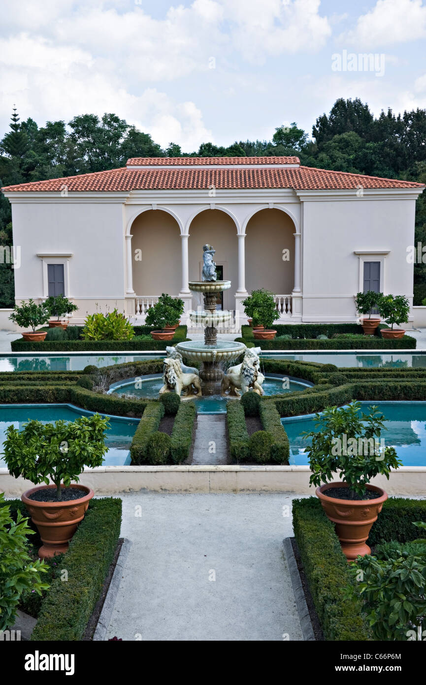 Le beau jardin de la Renaissance italienne dans les jardins du nord de l'île Hamilton Waikato, Nouvelle-Zélande NZ Banque D'Images