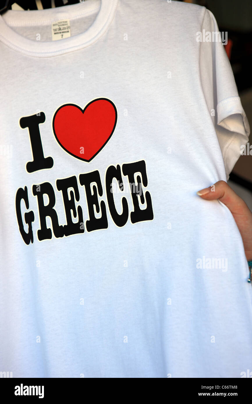 J'aime la Grèce t-shirt en vente dans le quartier du Plaka à Athènes Photo  Stock - Alamy