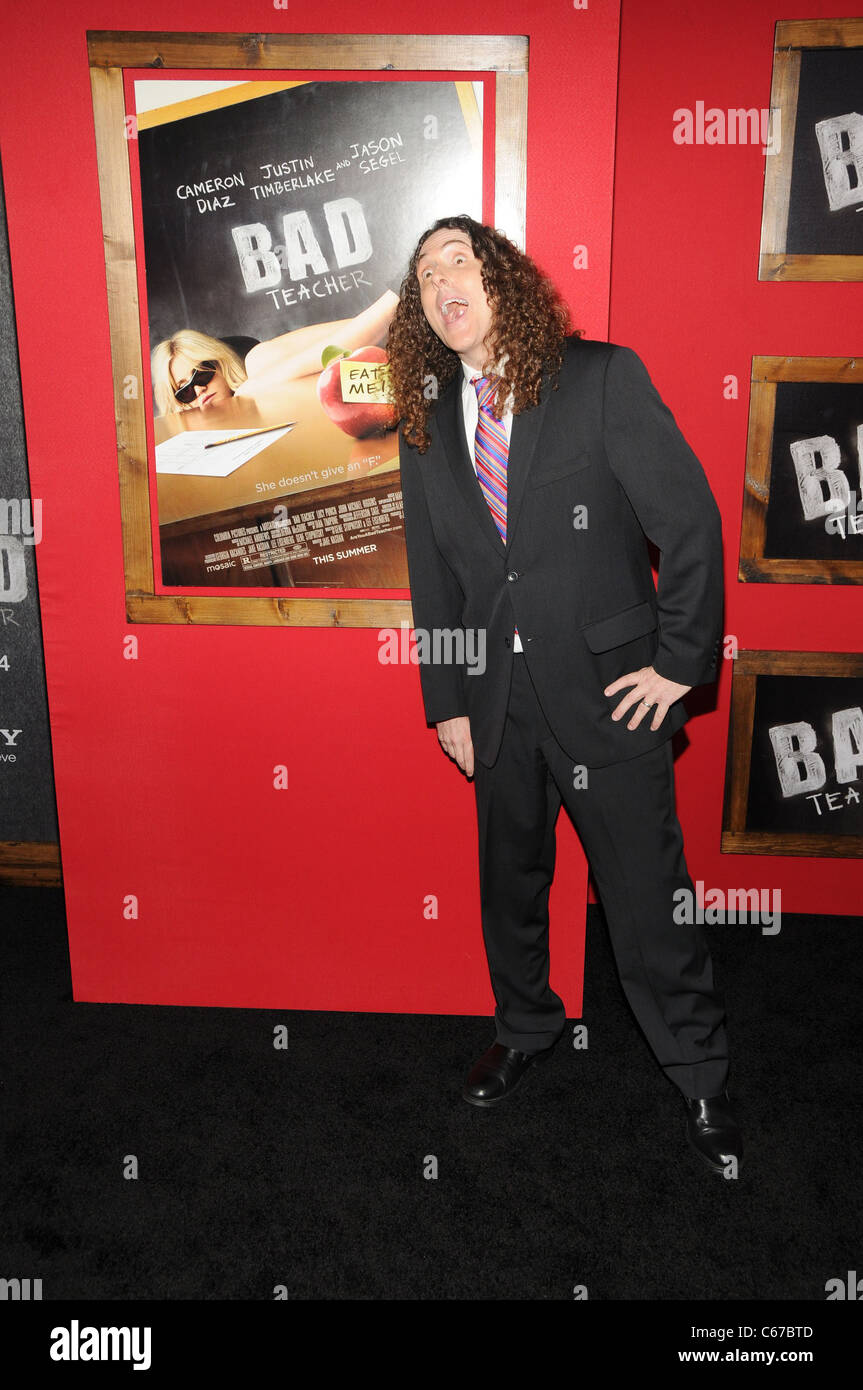 Weird Al Yankovic aux arrivées pour mauvais enseignant Premiere, le Ziegfeld Theatre, New York, NY 20 juin 2011. Photo par : Desiree Navarro/Everett Collection Banque D'Images